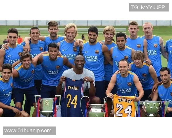 科比与足球明星的友谊圈揭秘：他都认识哪些传奇球员