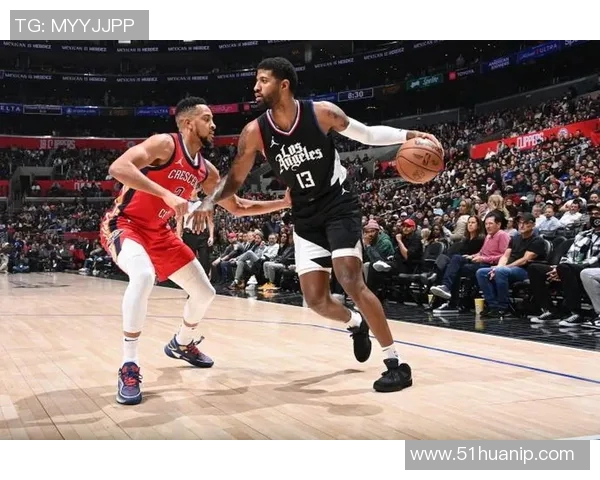 快船与鹈鹕历史交锋回顾及战绩分析探讨